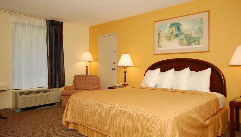 Econo Lodge Inn & Suites Carrollton Exterior photo